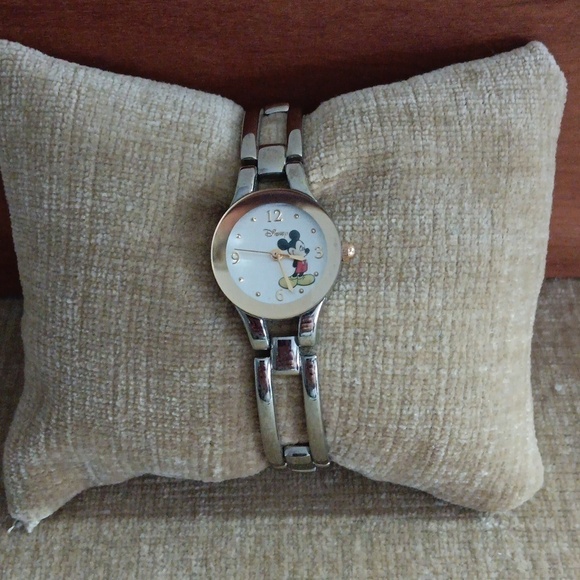 Disney Mickey Mouse Gold Tone Watch - Picture 3 of 10